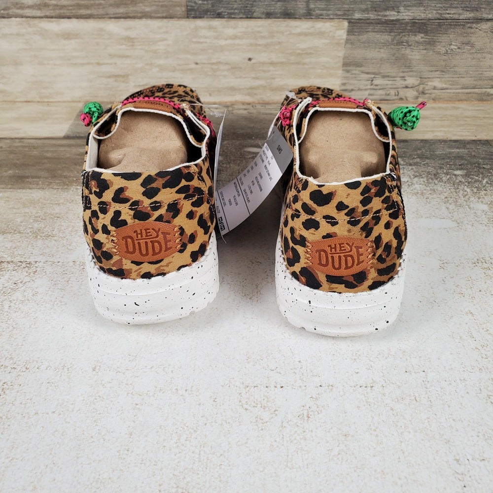 Hey Dude Wendy Getaway Lace Womens Loafer Shoes Sz 7 Leopard Slip On Comfort - Picture 3 of 10